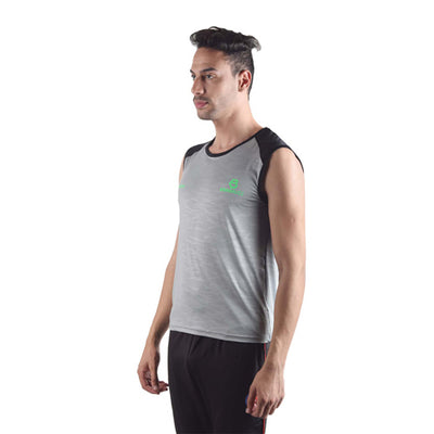 SOLID SLEEVELESS TANK view 2