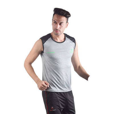 SOLID SLEEVELESS TANK view 3