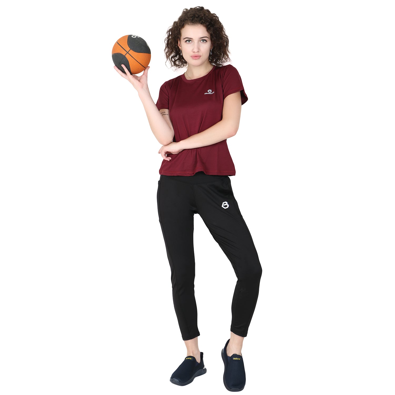 ELNA ROUND NECK T-SHIRTS