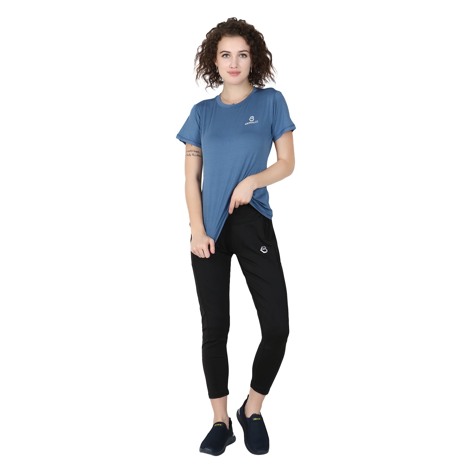 ELNA ROUND NECK T-SHIRTS