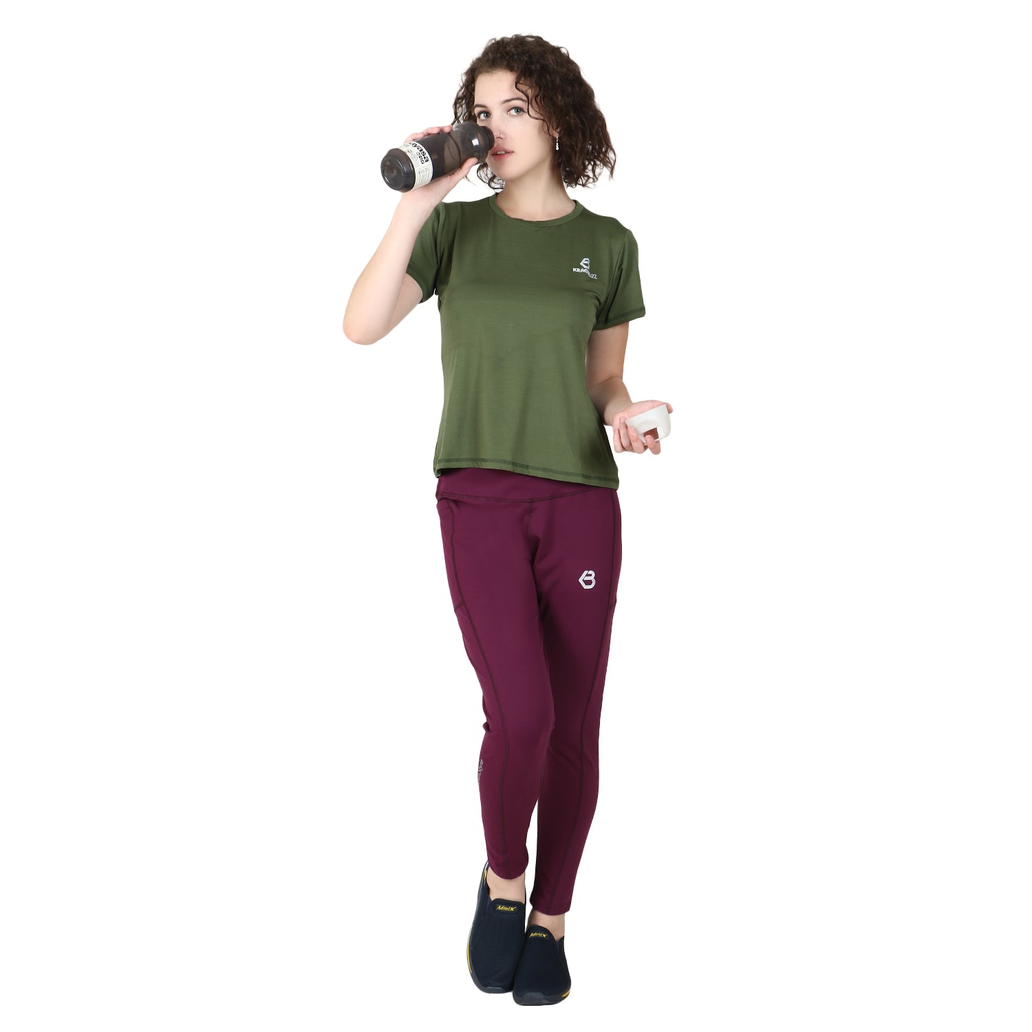 ELNA ROUND NECK T-SHIRTS