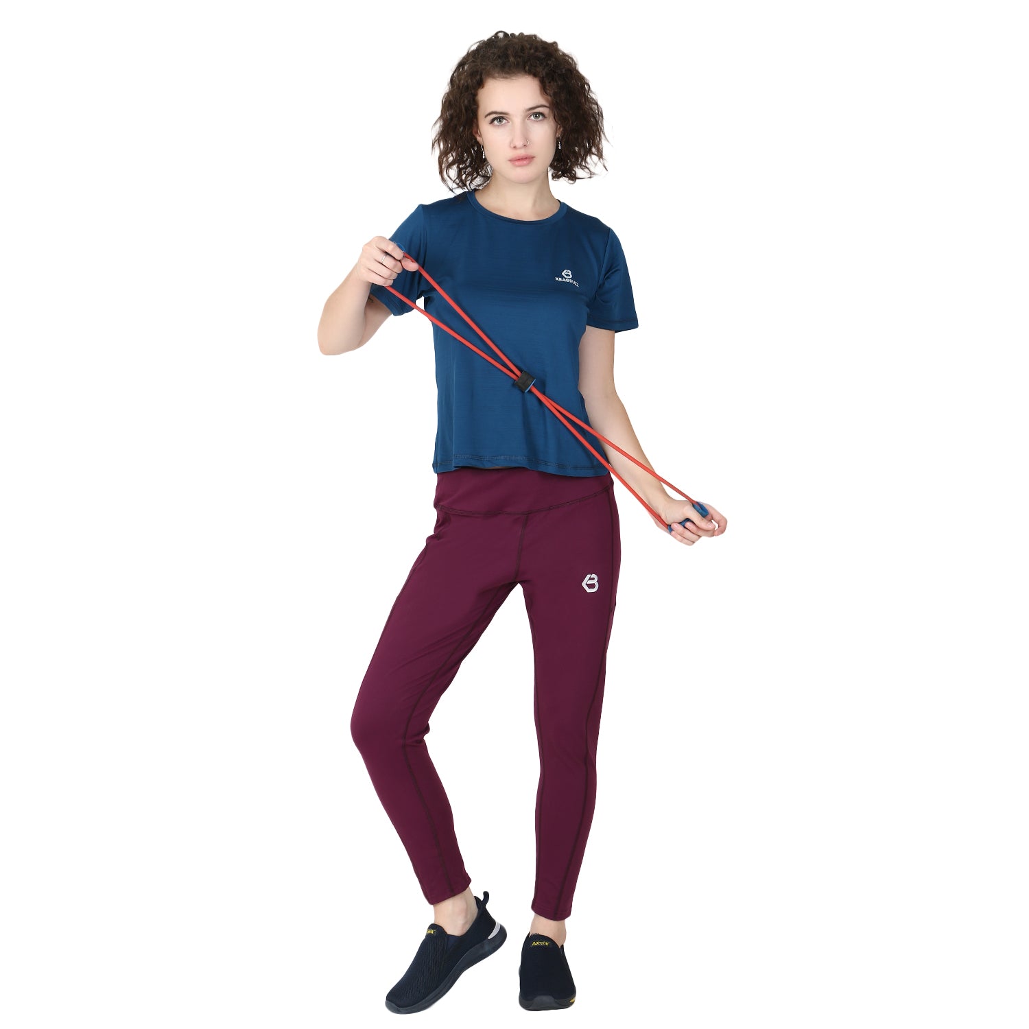 ELNA ROUND NECK T-SHIRTS