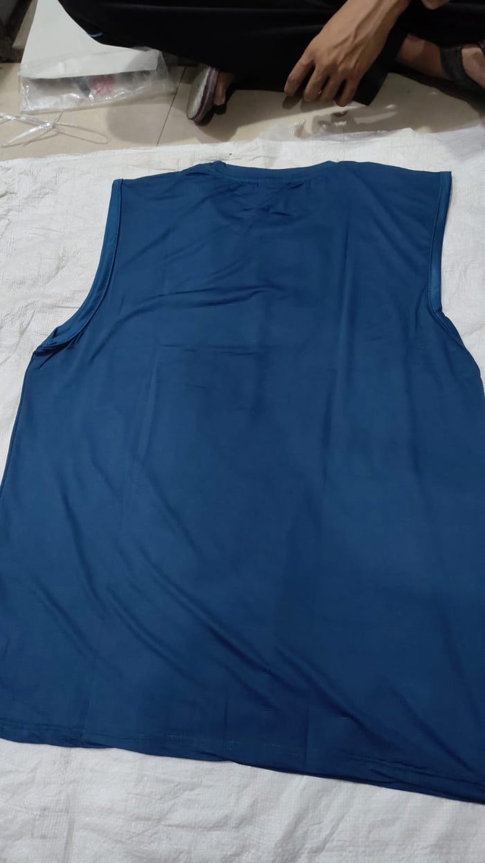 STRIPE SLEEVELESS secondary