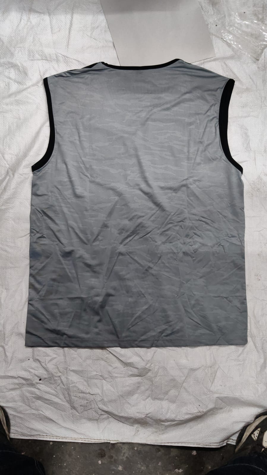SPIDER SLEEVELESS TANK